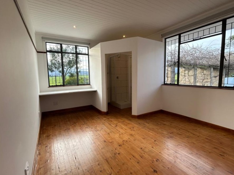 To Let Commercial Property for Rent in Rondevlei Western Cape